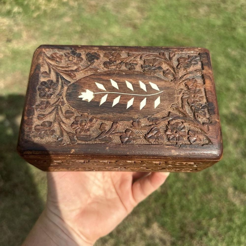 Vintage Carved Floral Inlay Wood Hinged Lid Trinket Jewelry Box India Folk art